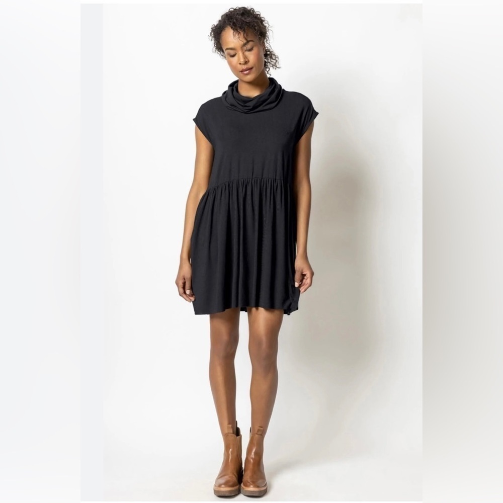 - Lilla P sleeveless cowl neck dress